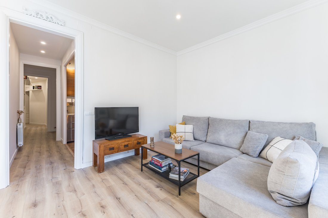 Apartment in Eixample, Barcelona, Spain 4 - 17473641