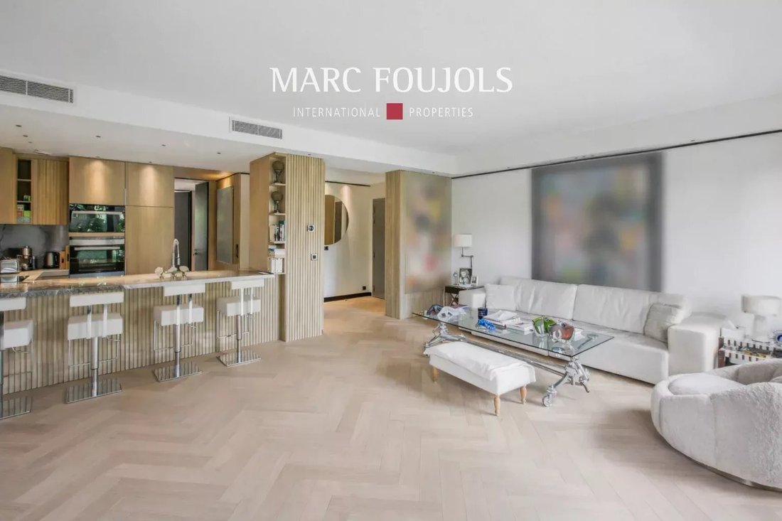 Apartment in Porte Dauphine, Paris 16e Arrondissement, Paris 4 - 17470531