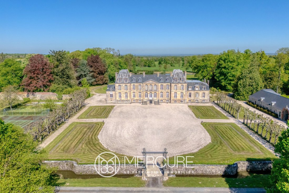 Castle in Bayeux, Normandy, France 3 - 15608082