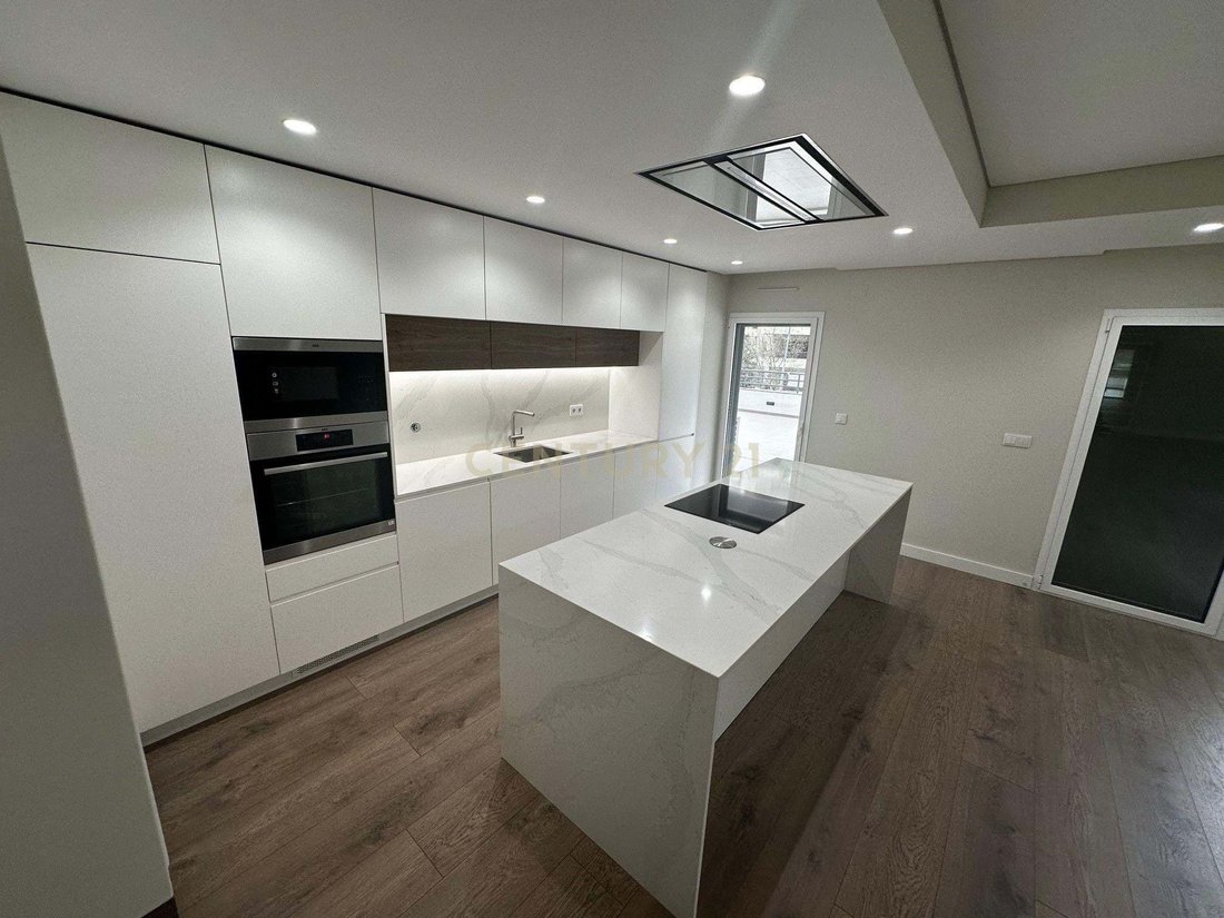 Apartment in Odivelas, Lisbon, Portugal 5 - 17473901
