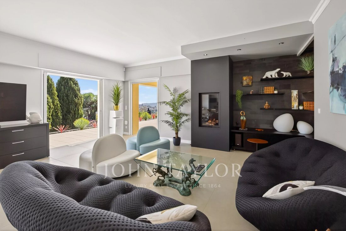 House in Quartiers Est les Salettes-Les Campons, La Colle-sur-Loup, France 2 - 17474050