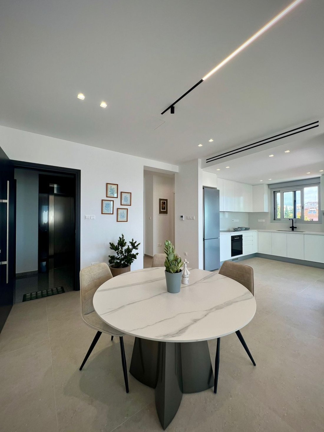 Apartment in Agios Athanasios, Limassol, Cyprus 2 - 17471586
