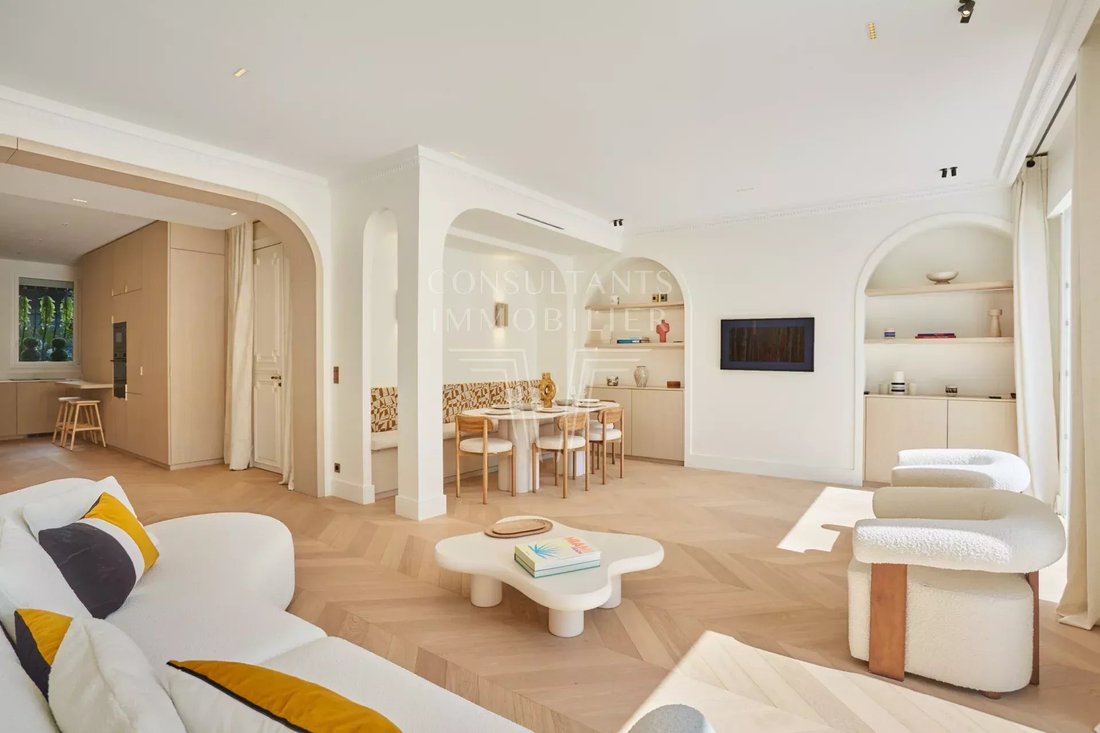 Apartment in Ternes-Maillot, Paris 17e Arrondissement, Paris 3 - 17471235