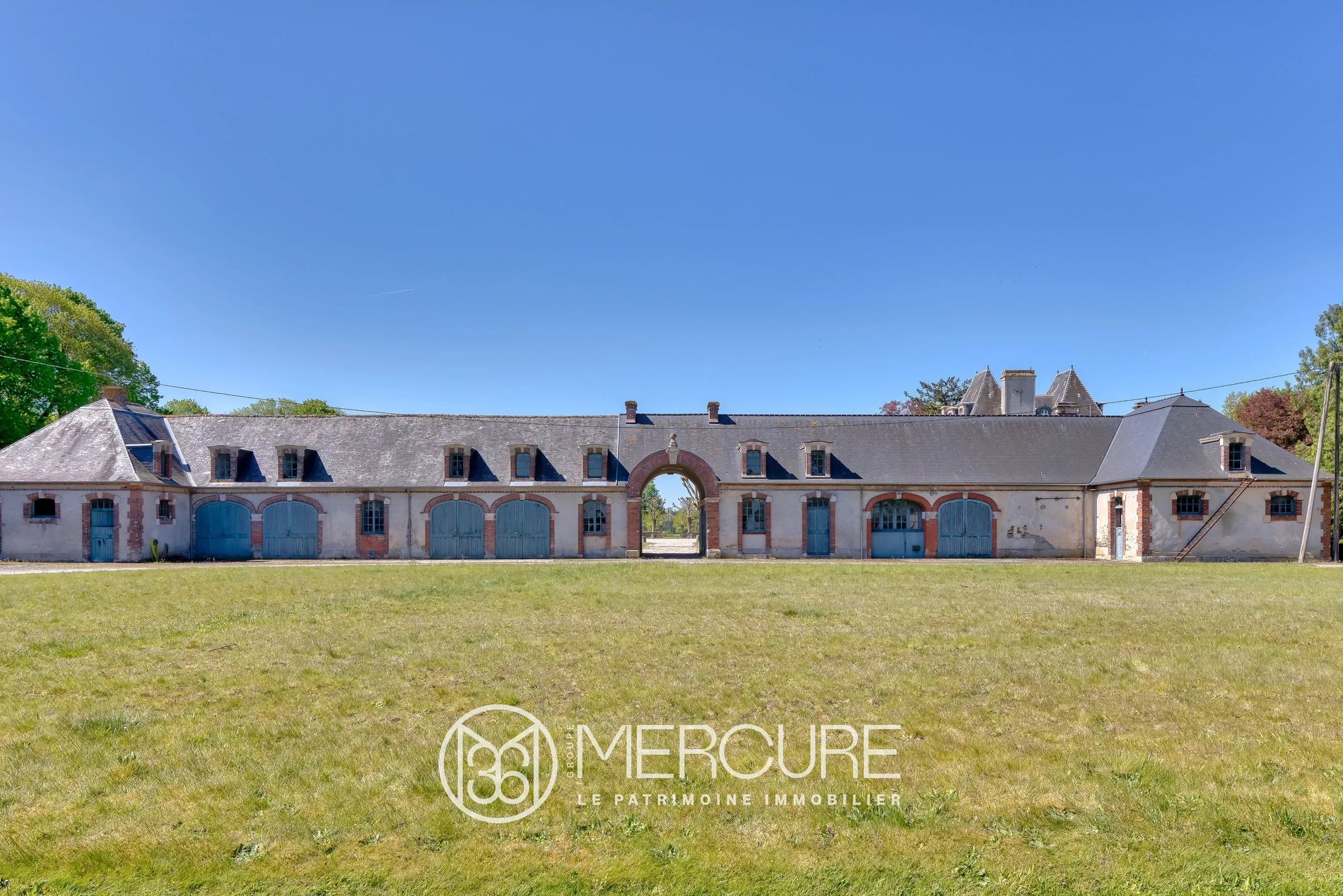 Proximity Bayeux Elegant 18th Century Chateau With 60 Ha Park