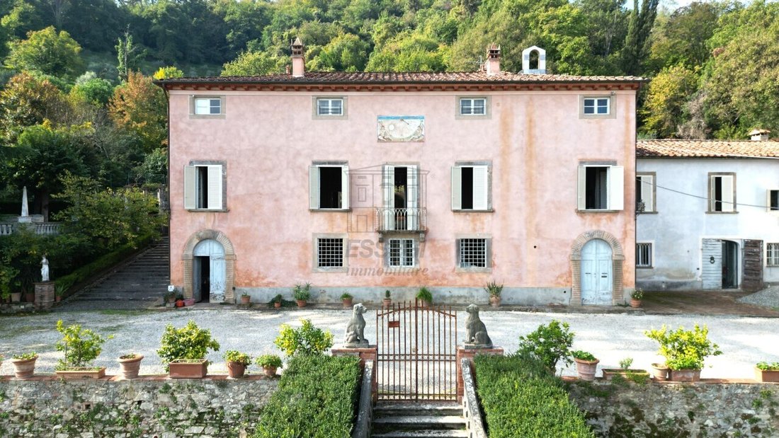 Villa in Heilige Maria del Giudice - San Lorenzo a Vaccoli, Lucca, Toskana 2 - 17473180