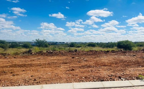 Land in Johannesburg, Gauteng, South Africa 1