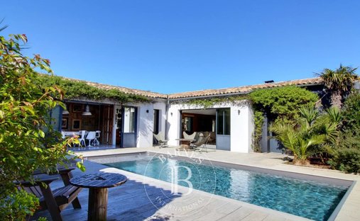 House in Saint-Clement-des-Baleines, Nouvelle-Aquitaine, France 1