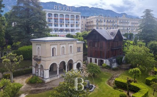 Estate in Centre Ville Nord, Aix-les-Bains, France 1