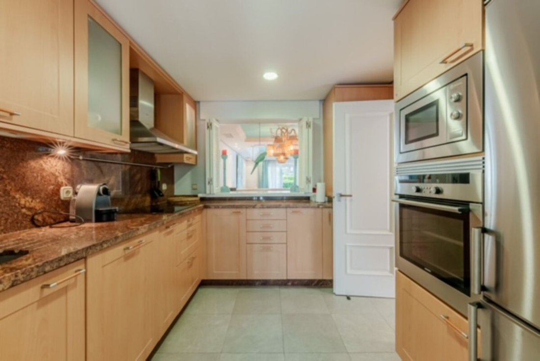 Townhouse in Estepona, Andalusia, Spain 4 - 17472190