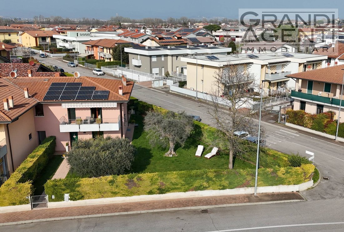 Villa in Zevio, Veneto, Italy 2 - 17475058