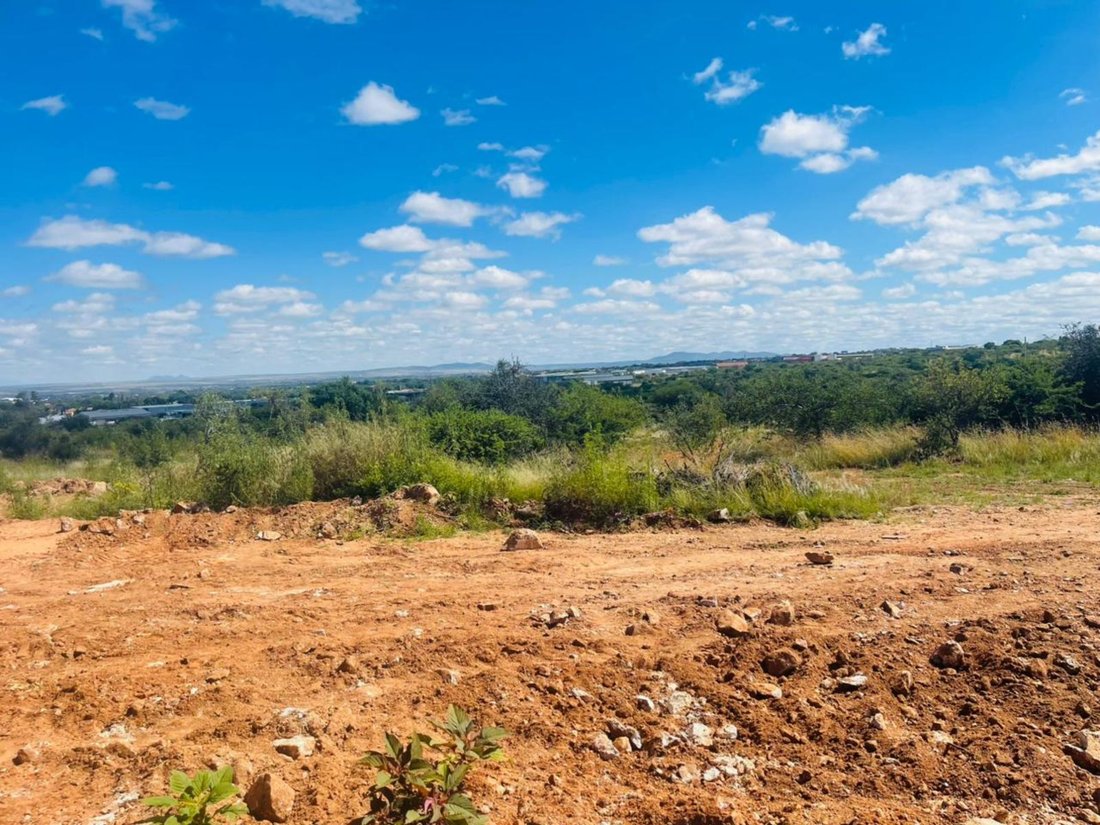 Land in Bendor Park, Limpopo, South Africa 2 - 17471007