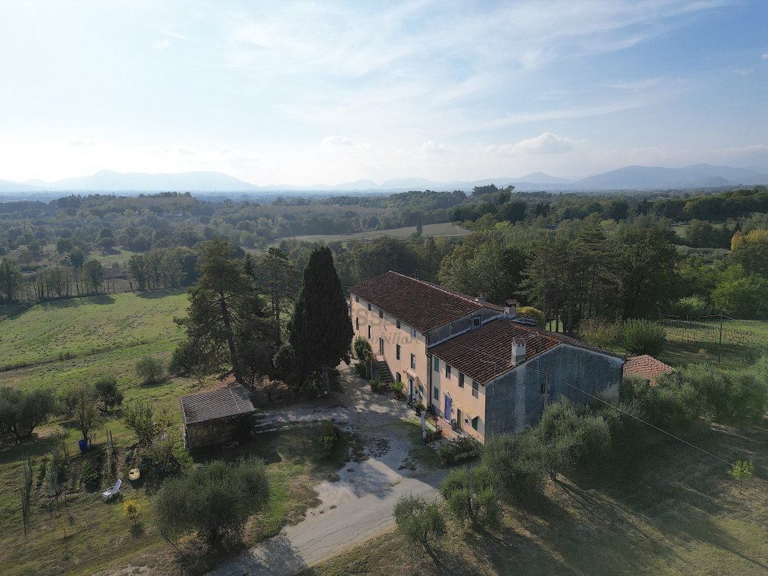 Country House in Center, Pescia, Tuscany 1 - 17473274