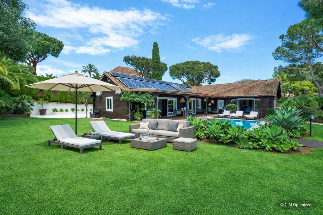 Villa in Elviria-Cabopino, Marbella, Spain 1 - 16972732