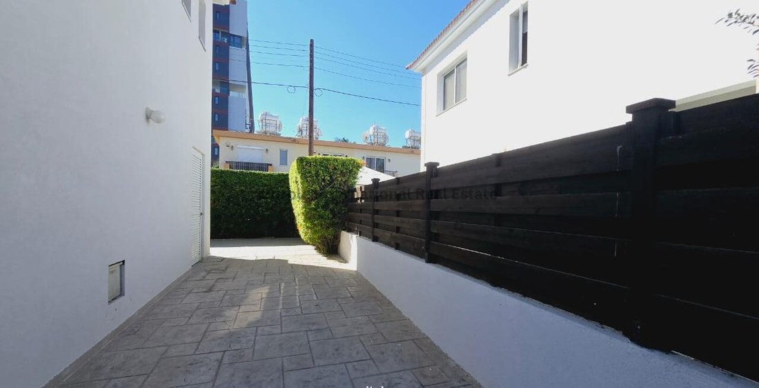 Villa in Germasogeia, Limassol, Cyprus 4 - 17472346