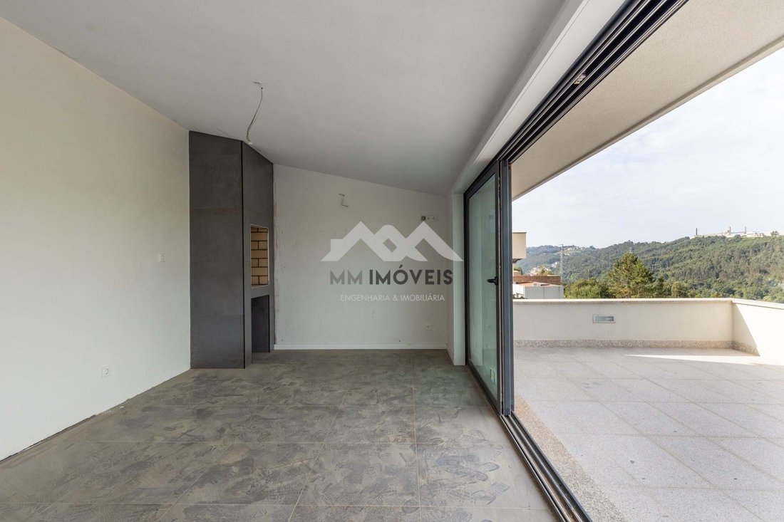 Villa in Gondomar (Sao Cosme), Valbom e Jovim, Porto District, Portugal 3 - 17472591