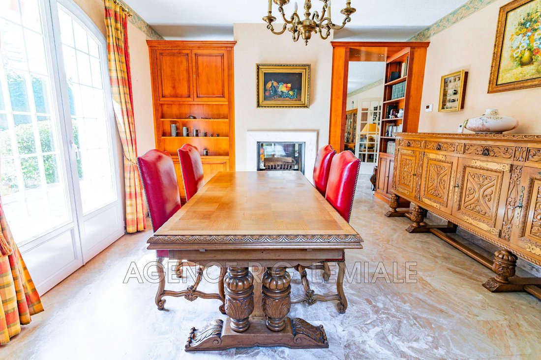 Villa in Charlemagne, Maisons-Laffitte, France 5 - 17394295