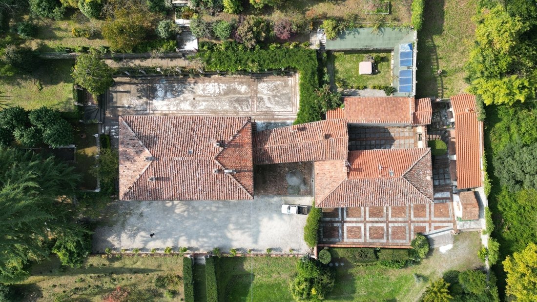 Villa in Heilige Maria del Giudice - San Lorenzo a Vaccoli, Lucca, Toskana 4 - 17473180