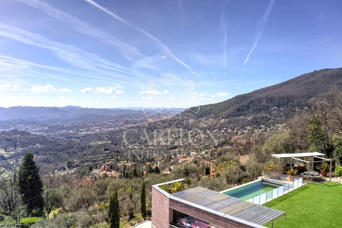 Villa in Châteauneuf-Grasse, Provence-Alpes-Côte d'Azur, France 3 - 17470713