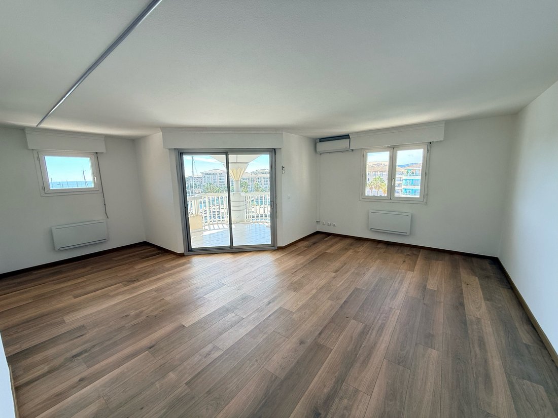 Apartment in Exterieurs, Frejus, France 5 - 17471455
