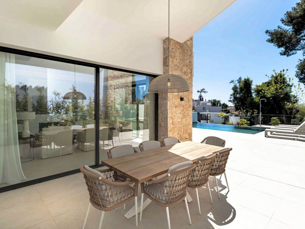 Villa in San Pedro de Alcantara, Andalusia, Spain 2 - 17473908