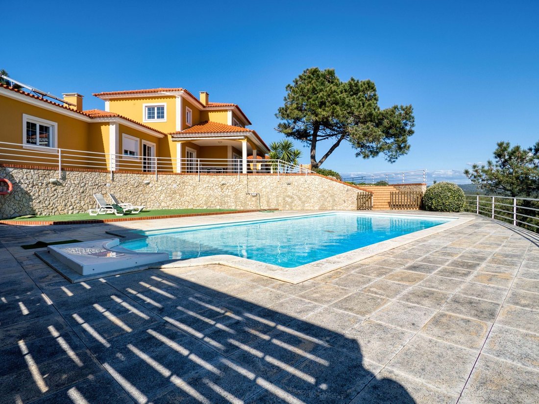 Villa in Sao Martinho do Porto, Leiria District, Portugal 1 - 17473913