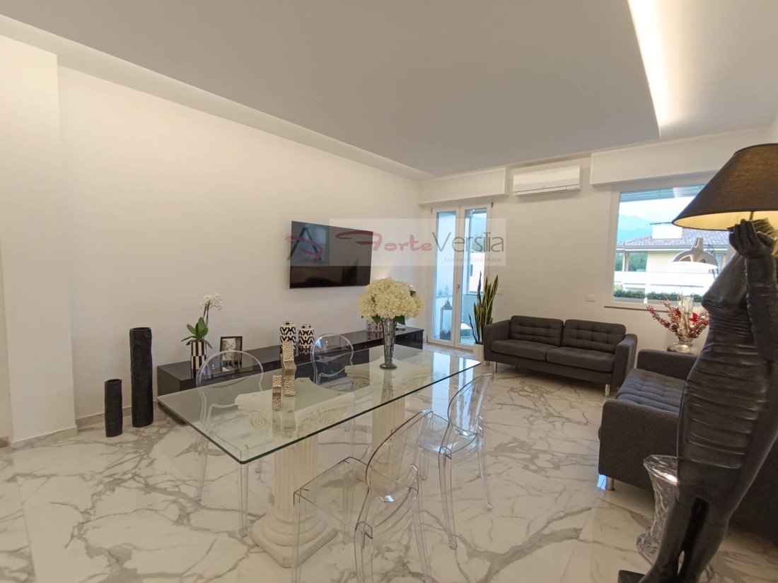 Apartment in Vittoria Apuana, Forte dei Marmi, Tuscany 2 - 17475071