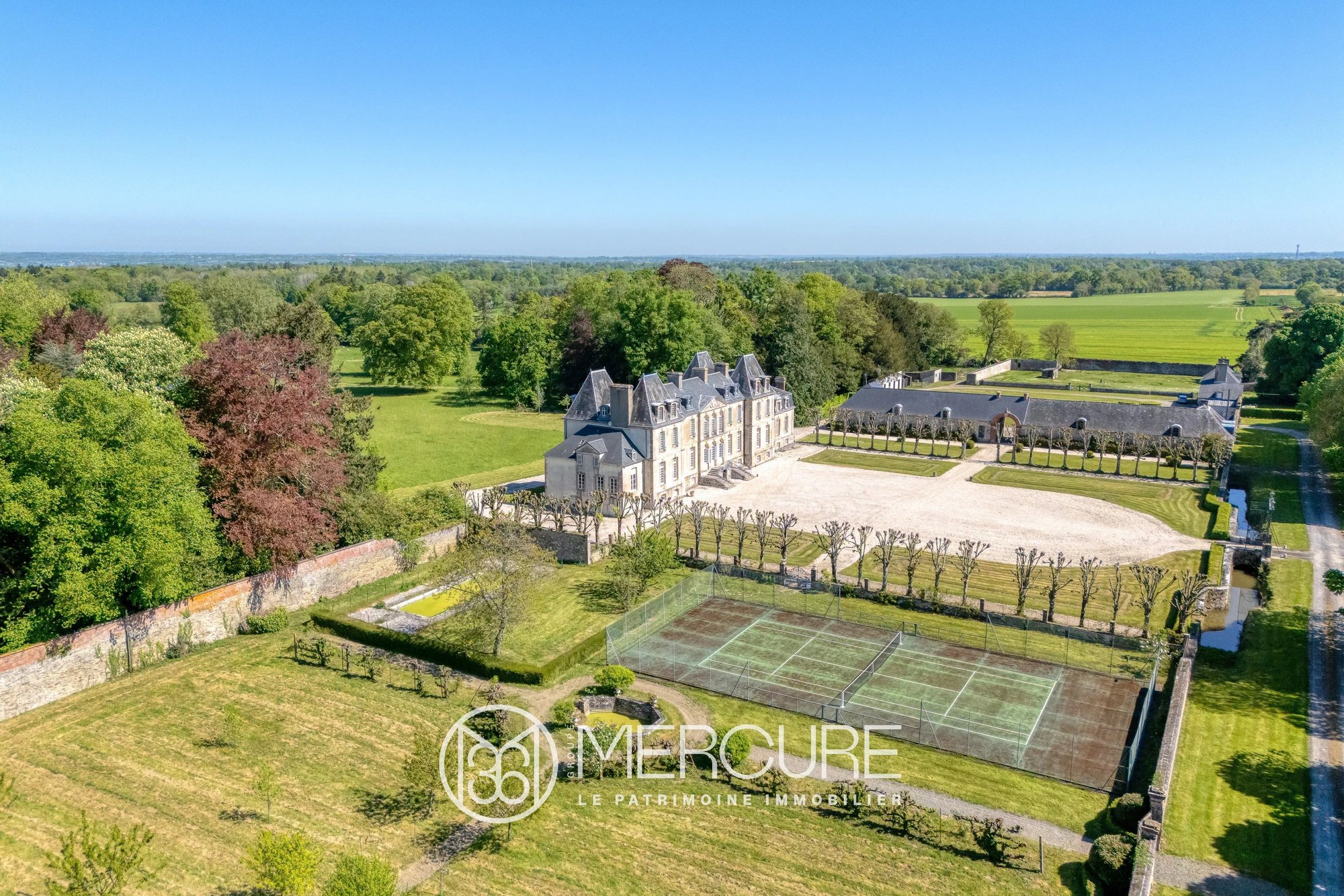 Proximity Bayeux Elegant 18th Century Chateau With 60 Ha Park