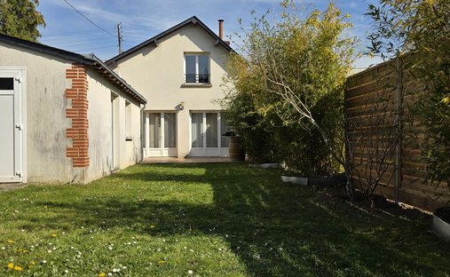 House in Saint Symphorien, Tours, France 1