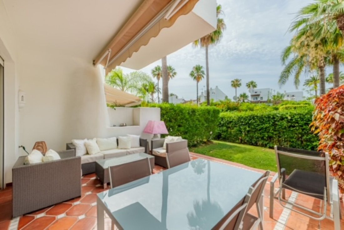 Townhouse in Estepona, Andalusia, Spain 1 - 17472190