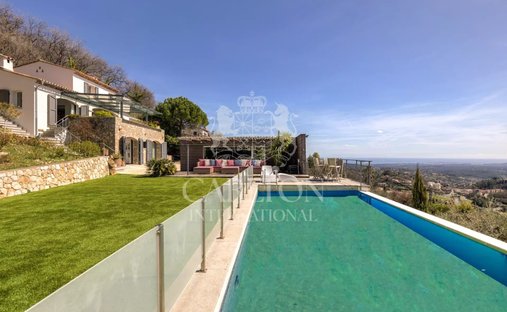 Villa in Châteauneuf, Provence-Alpes-Côte d'Azur, France 1