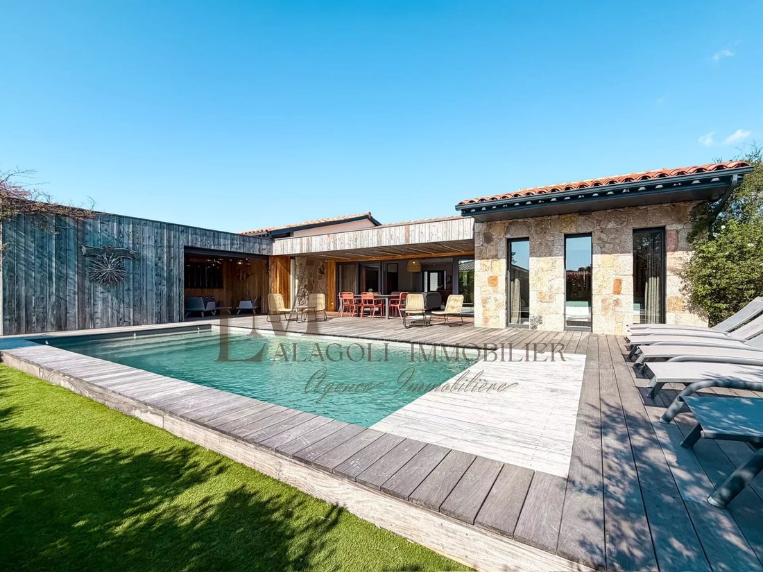 Villa in France 1 - 17473032