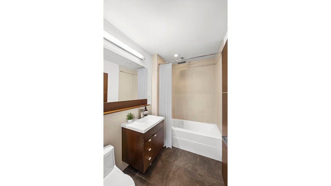 Condo in New York, New York, United States 4 - 17471814