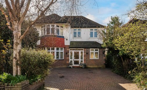 House in Epsom and Ewell, England 1