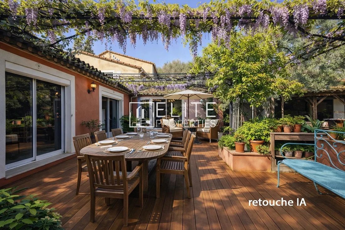 House in Grasse, Provence-Alpes-Côte d'Azur, France 2 - 17472085