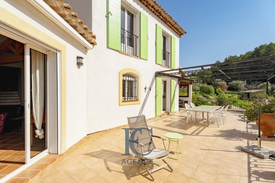 House in La Cadiere-d'Azur, Provence-Alpes-Côte d'Azur, France 2 - 17473683