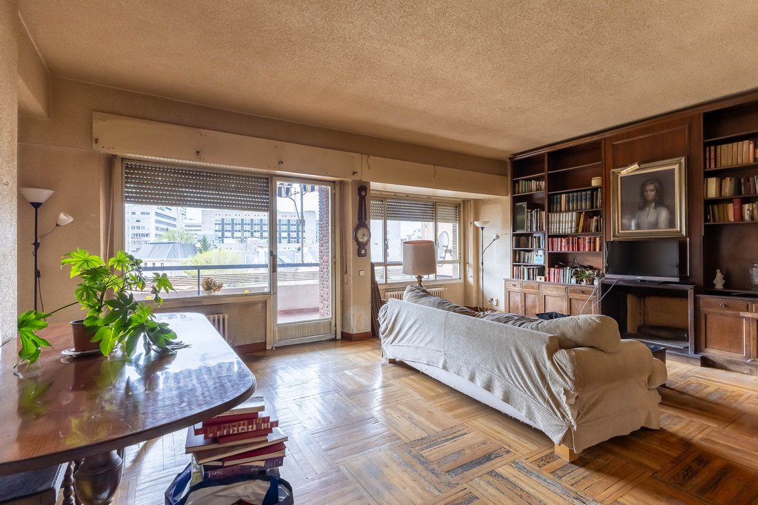 Apartment in Chamartín, Madrid, Spain 4 - 17438884