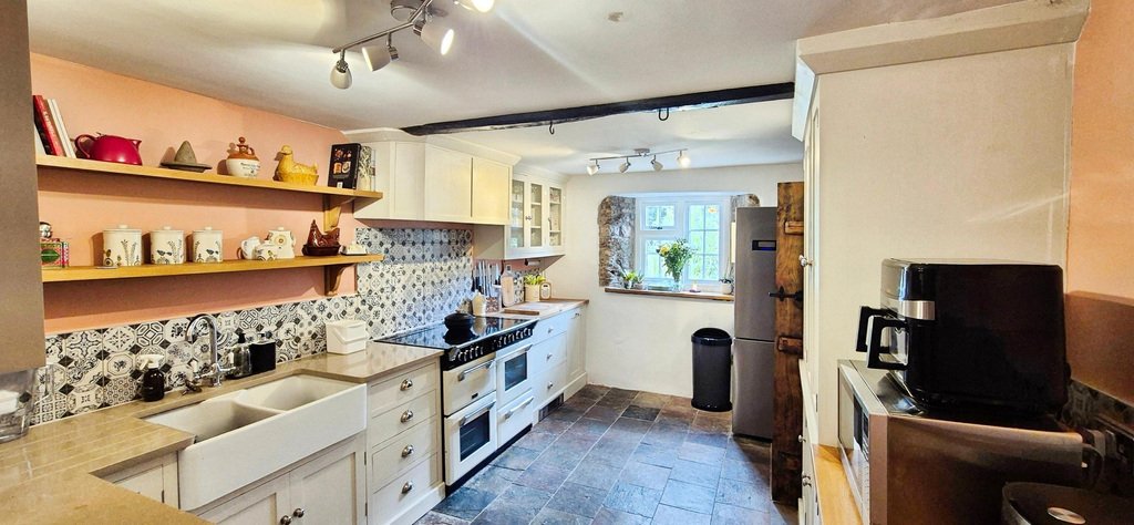 House in Somerset, England 4 - 17472045