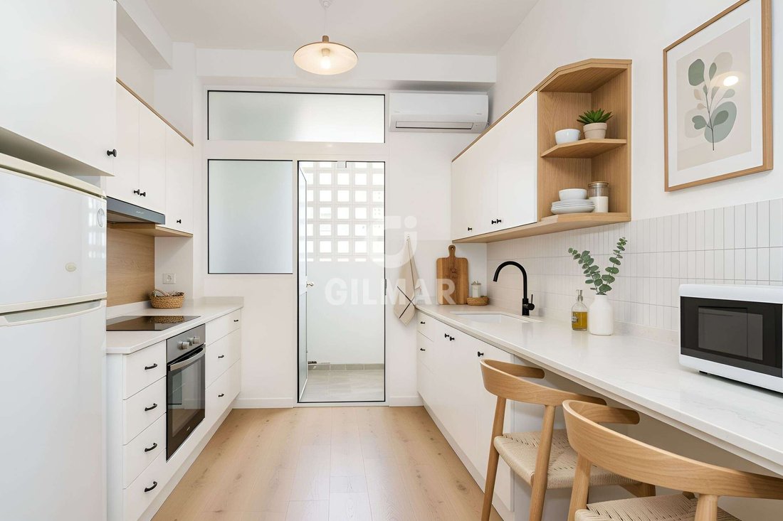 Apartment in Los Remedios, Seville, Spain 4 - 17423803