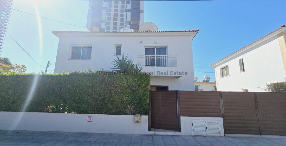 Villa in Germasogeia, Limassol, Cyprus 1 - 17472346
