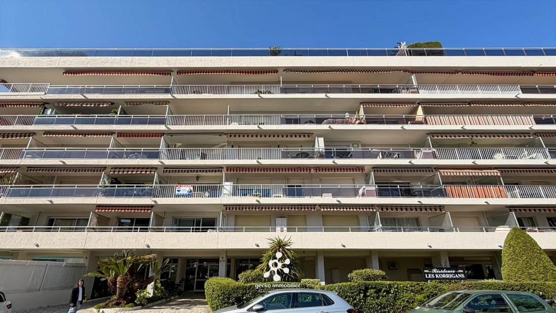 Apartment in Saint-Laurent-du-Var, Provence-Alpes-Côte d'Azur, France 1 - 17473642