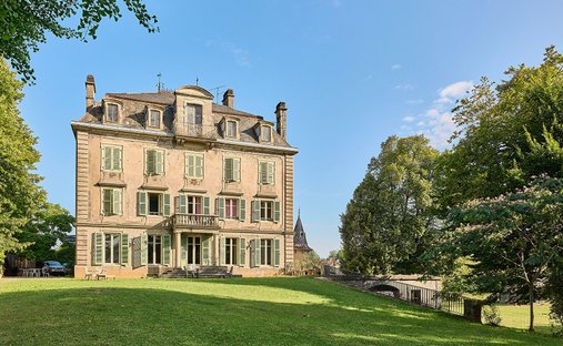 Villa in Montmorot, Bourgogne – Franche-Comté, France 1