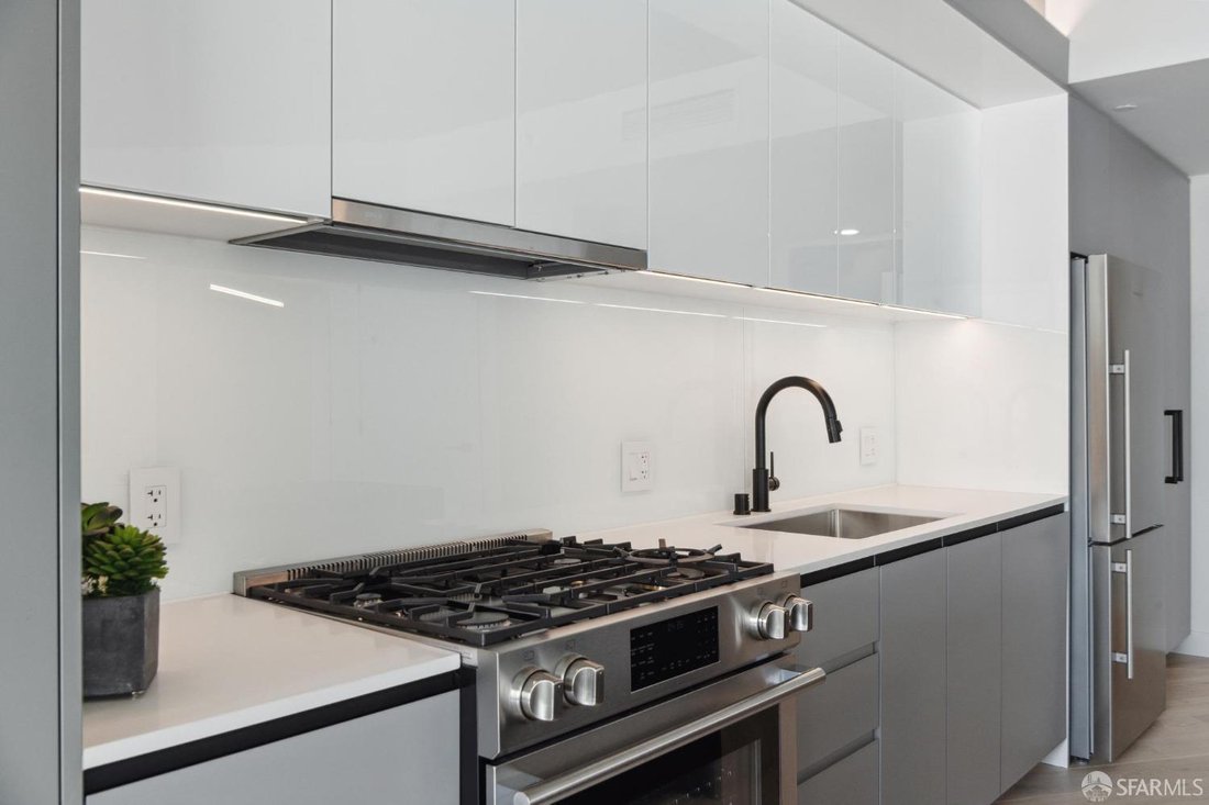 Condo in San Francisco, California, United States 5 - 17473304