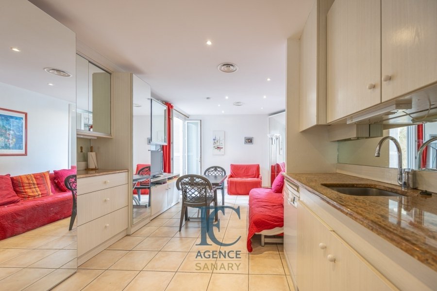 Apartment in Sanary-sur-Mer, Provence-Alpes-Côte d'Azur, France 2 - 17471329
