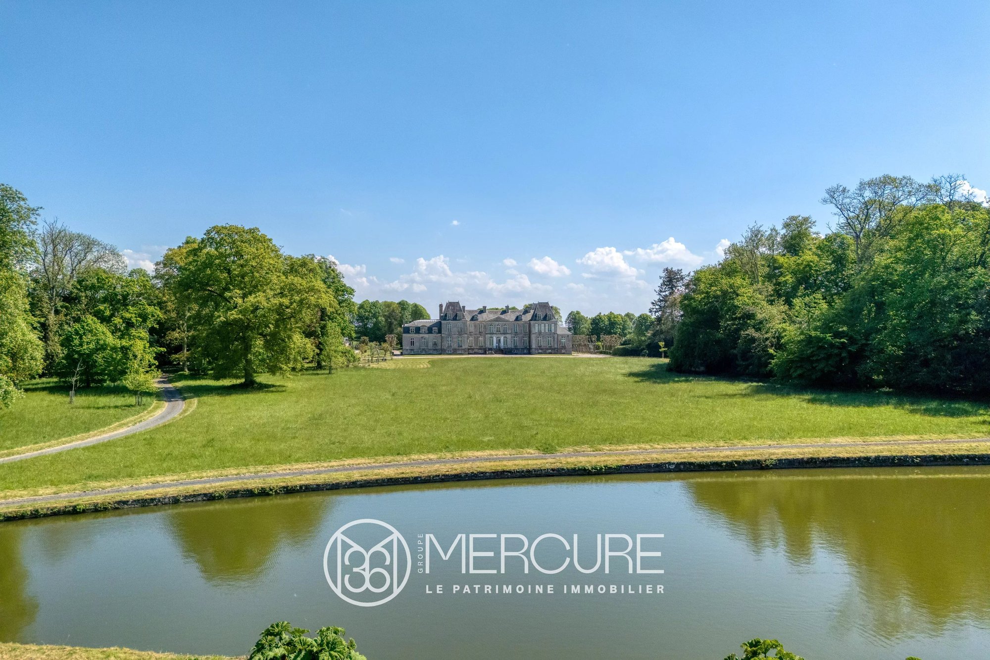 Proximity Bayeux Elegant 18th Century Chateau With 60 Ha Park