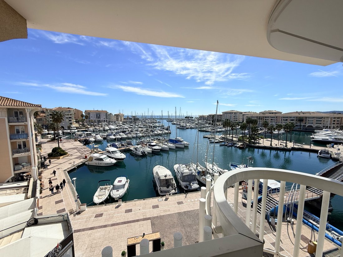Apartment in Exterieurs, Frejus, France 1 - 17471455