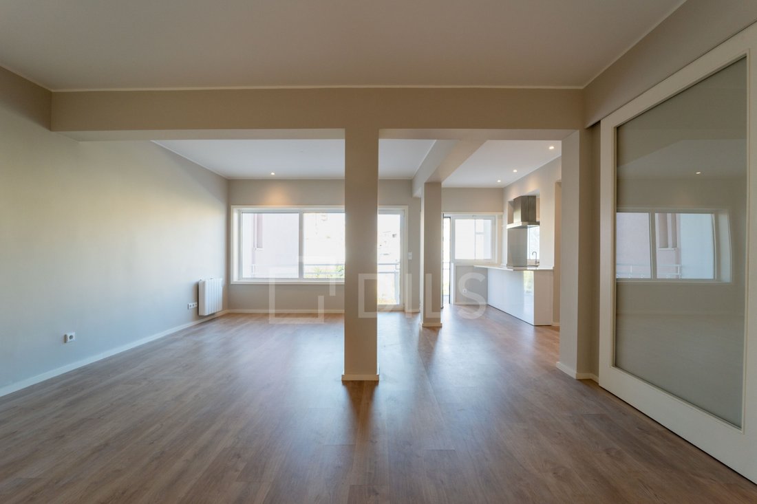 Apartment in Cedofeita, Santo Ildefonso, Se, Miragaia, Sao Nicolau e Vitoria, Porto District, Portugal 1 - 17474270