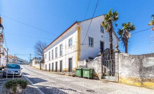 Chateau in Redinha, Leiria, Portugal 1