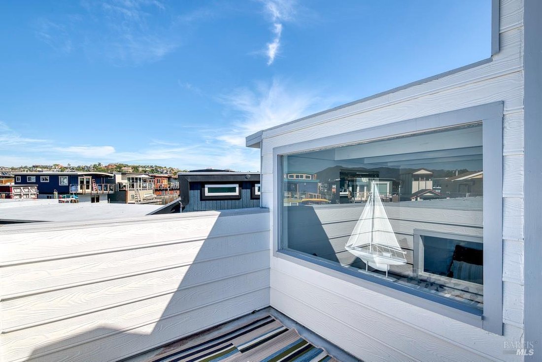 Sausalito, California, United States 5 - 17473990