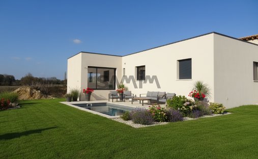 Villa a Aujargues, Occitania, Francia 1