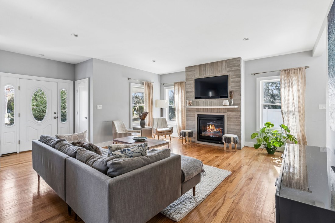Shelter Island Heights, New York, United States 3 - 17471722